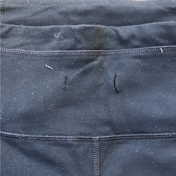 Black LuLu Lemon Leggings - Picture 4 of 4